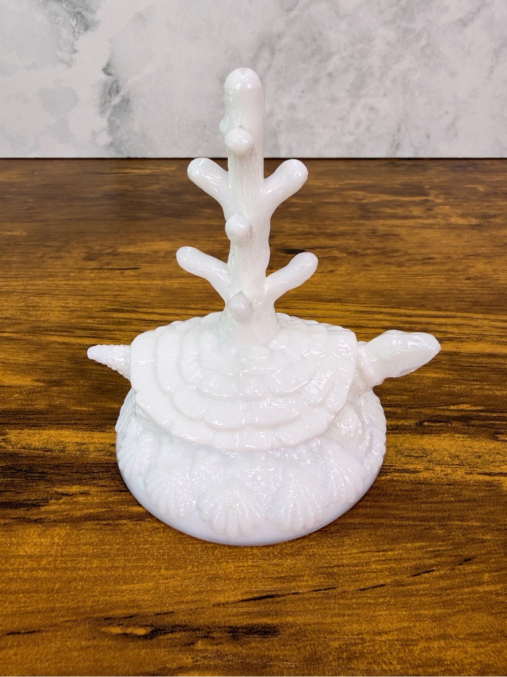 Fenton White Milk Glass Turtle Jewelry Tree Ring Holder Sea Turtle Coral Branch